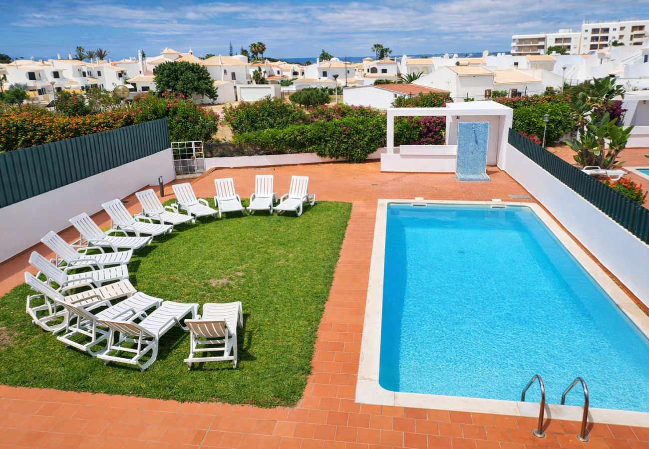 Piscina, Jardim, bbq, vista mar
