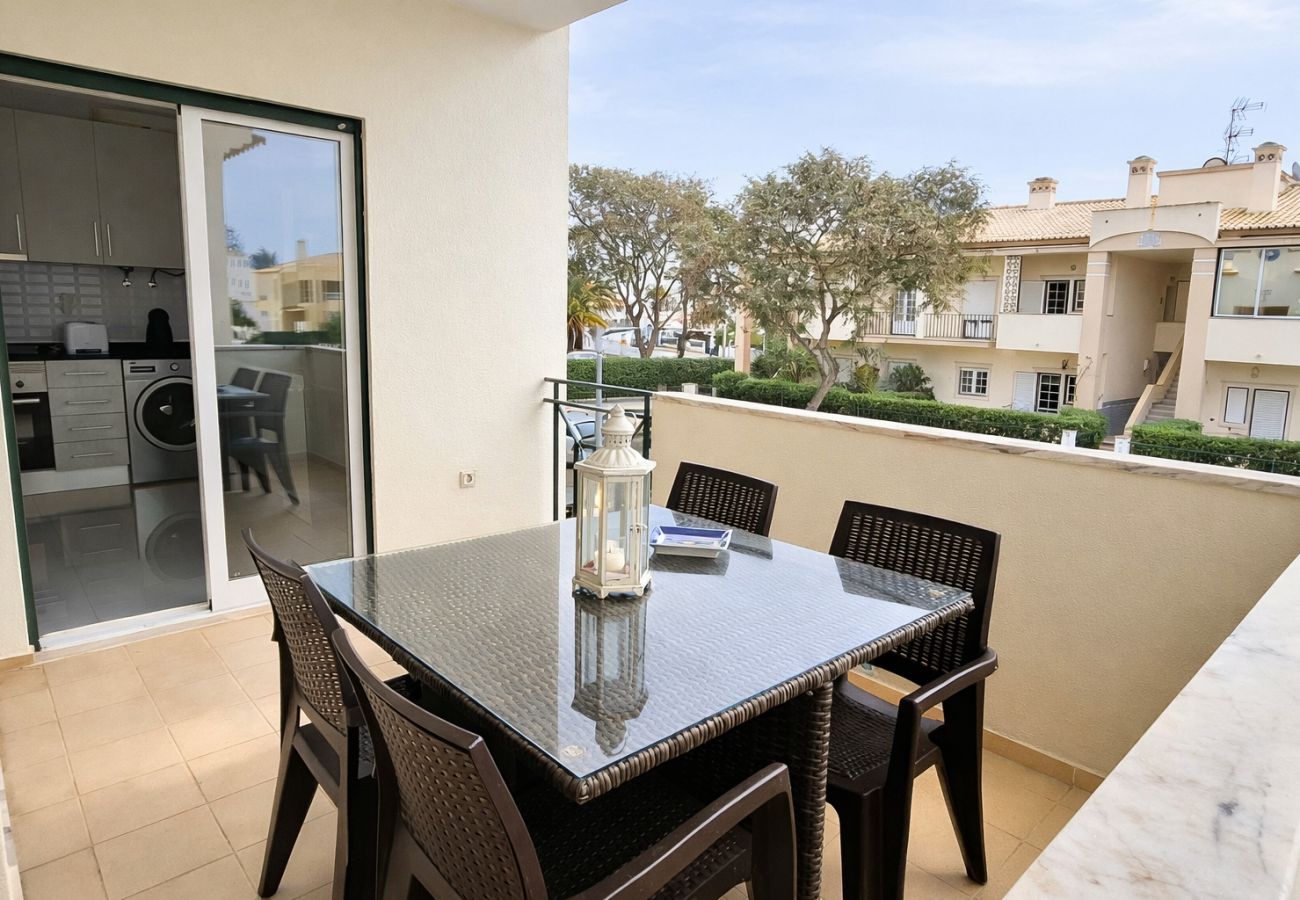 Apartamento em Albufeira - T2 Lyana, com AC e Wifi, a 550m da praia