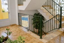Apartment in Albufeira - T2 Golfinho, com terraço, BBQ, wifi e piscina