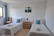Apartment in Quarteira - T2 Porto Marina, a 4 min. Marina Vilamoura
