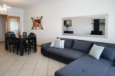 Appartement à Albufeira - T3  Familiar Albufeira, wifi, a/c, praia a 500m
