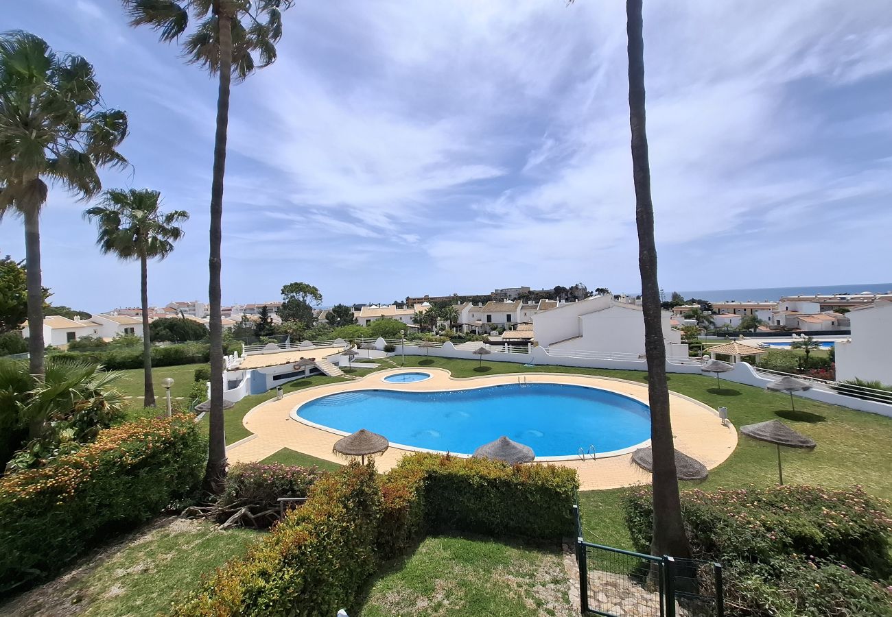 Maison à Albufeira - V2 Gathering-terraço,piscina,A/C,BBQ,Wifi a 800m p