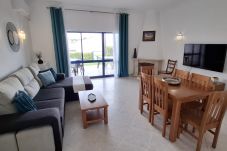 Maison à Albufeira - V2 Gathering-terraço,piscina,A/C,BBQ,Wifi a 800m p