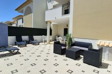 Appartement à Albufeira - T2 Estrela Mar terraço, BBQ e Wifi, a 500m praia