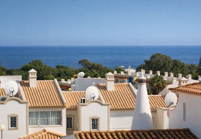 Studio à Albufeira - Estudio muito central 500m da praia Albufeira